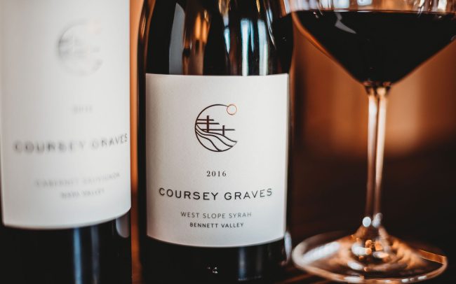 Closeup of the 2016 Coursey Graves West Slope Syrah wine bottle label